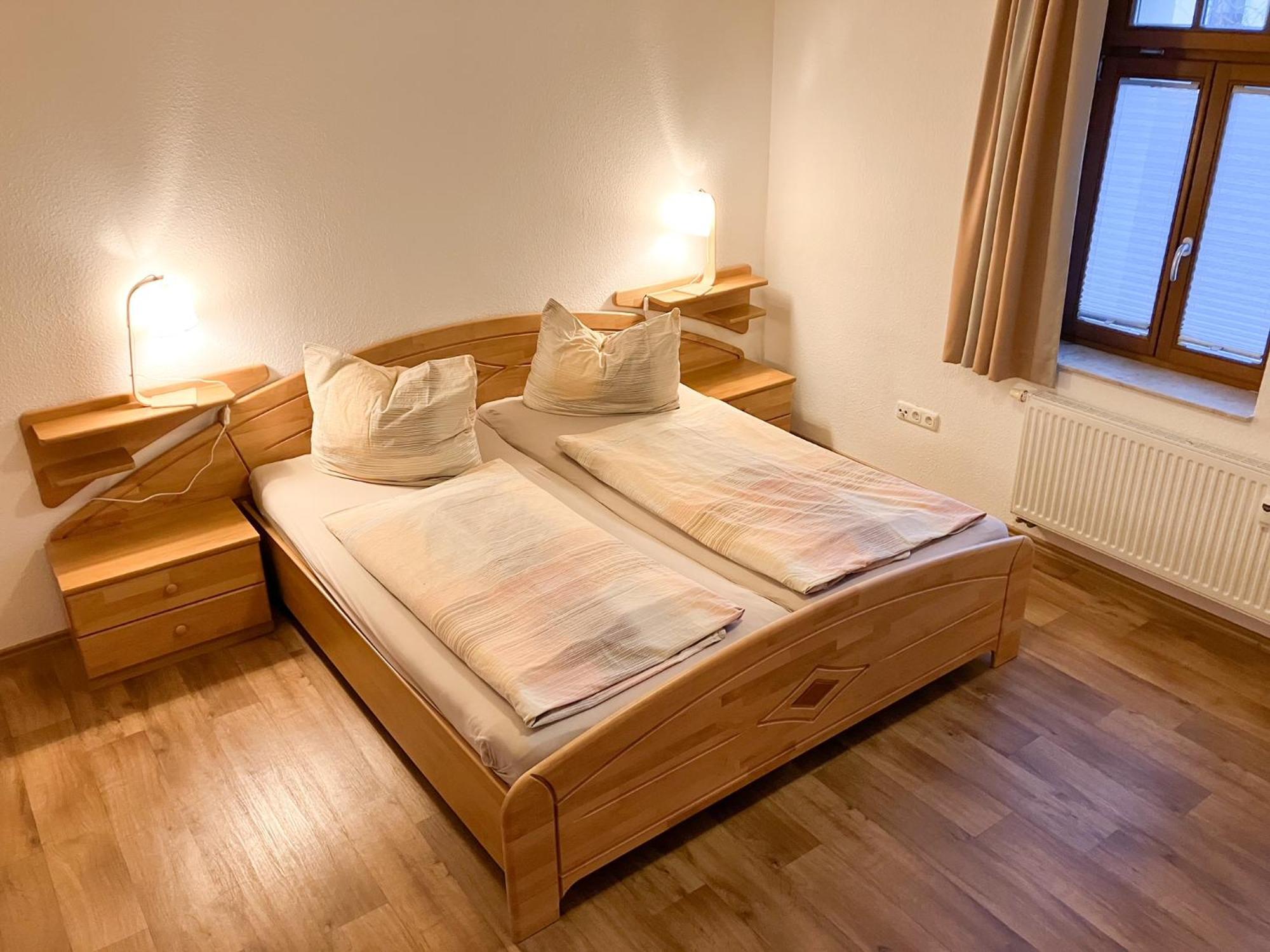 Ferienwohnung Morgensonne Am Kurpark Bad Berka - Parkplatz - Spielplatz - Wlan - 2 Schlafzimmer Εξωτερικό φωτογραφία